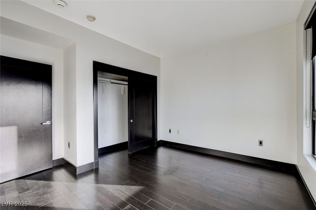 4565 Dean Martin Drive 102, Las Vegas, NV 89103