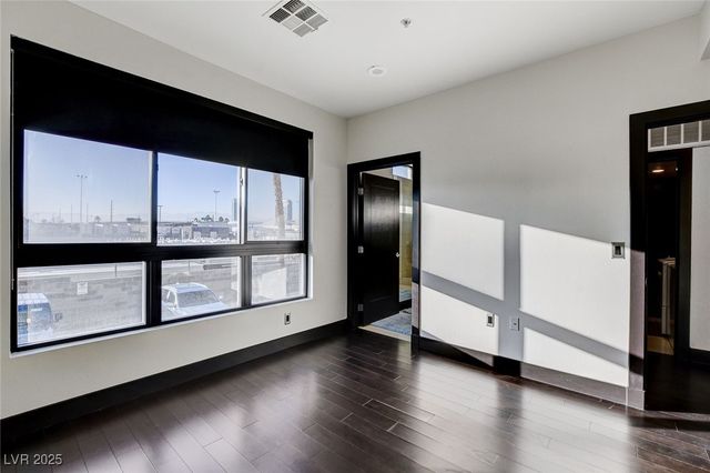 4565 Dean Martin Drive 102, Las Vegas, NV 89103