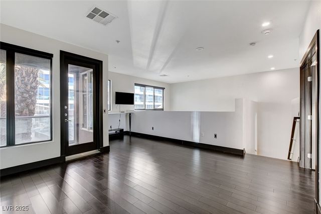 4565 Dean Martin Drive 102, Las Vegas, NV 89103