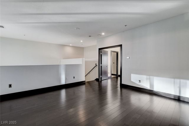 4565 Dean Martin Drive 102, Las Vegas, NV 89103