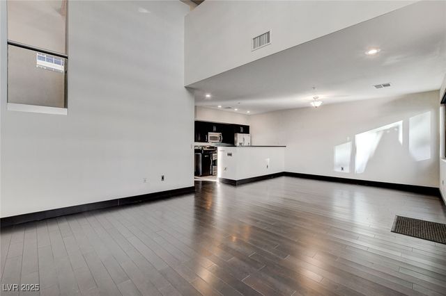 4565 Dean Martin Drive 102, Las Vegas, NV 89103