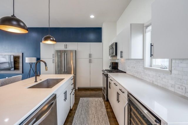 4931 Hornsby Place, Dallas, TX 75204