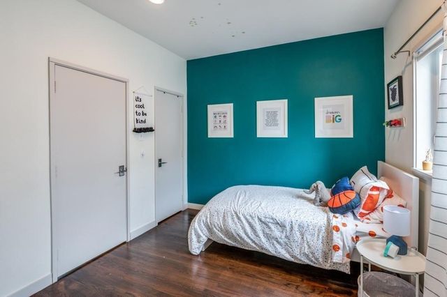 4931 Hornsby Place, Dallas, TX 75204