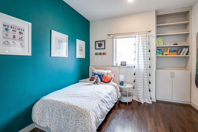 4931 Hornsby Place, Dallas, TX 75204