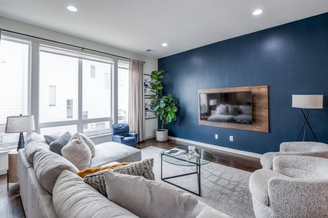 4931 Hornsby Place, Dallas, TX 75204