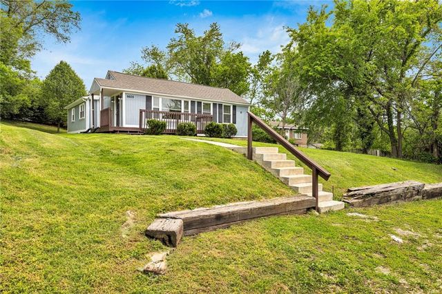 6605 N Edison Avenue, Kansas City, MO 64151