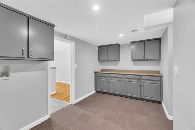 6605 N Edison Avenue, Kansas City, MO 64151