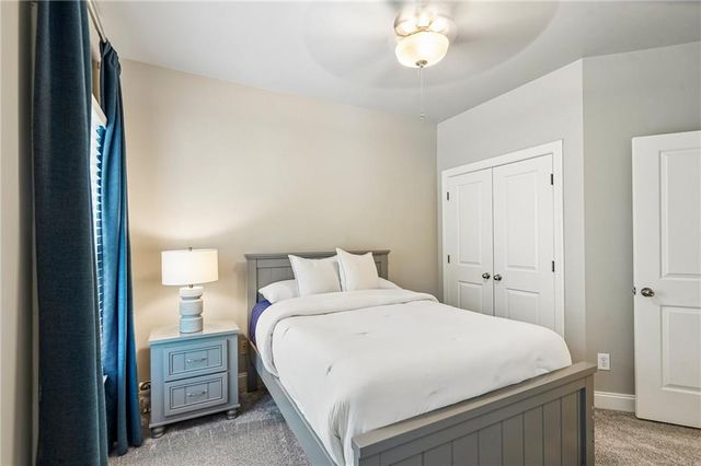 151 W Ridge Way, Roswell, GA 30076