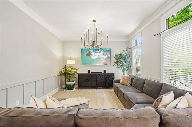 151 W Ridge Way, Roswell, GA 30076