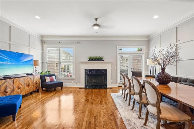 151 W Ridge Way, Roswell, GA 30076