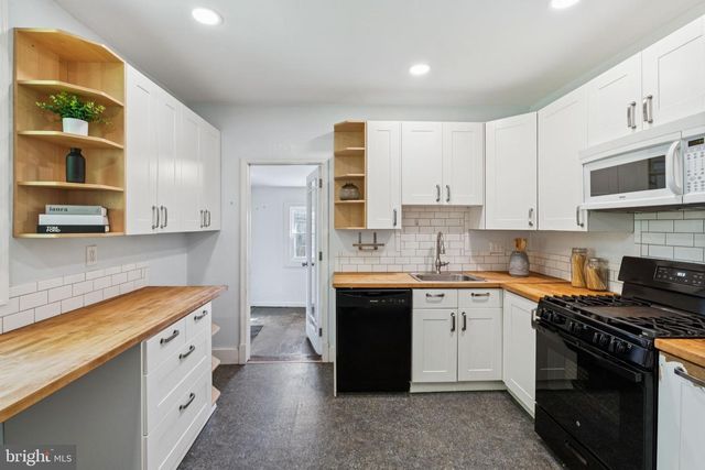 151 GREENWOOD AVE, Wyncote, PA 19095