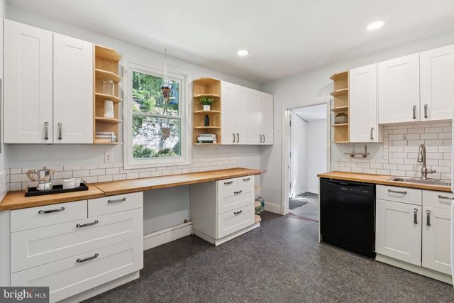 151 GREENWOOD AVE, Wyncote, PA 19095