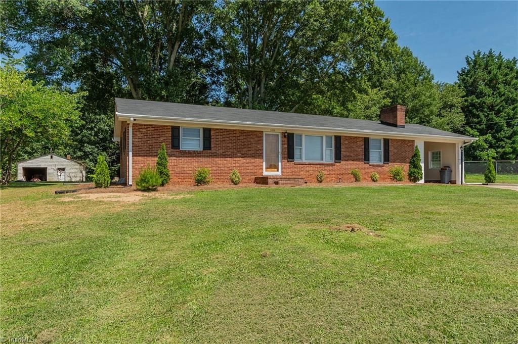 3035 Plantation Road, Winston-salem, NC 27105