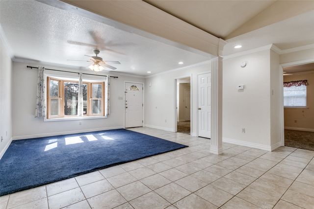 719 Koen Lane, Euless, TX 76040