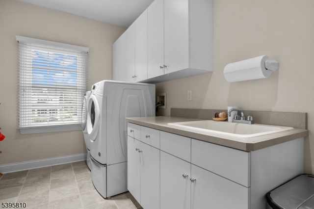 2 Presidents Dr, Bridgewater Twp., NJ 08807