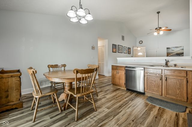 1952 Central Park Boulevard W, Greenwood, IN 46143