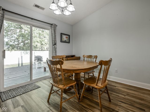 1952 Central Park Boulevard W, Greenwood, IN 46143