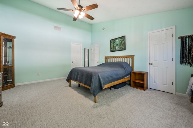 1952 Central Park Boulevard W, Greenwood, IN 46143