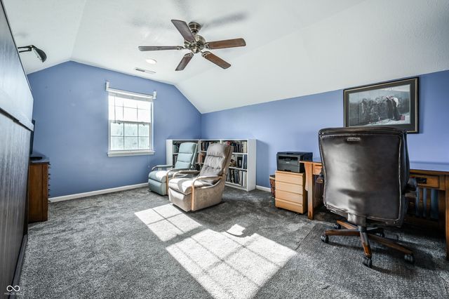 1952 Central Park Boulevard W, Greenwood, IN 46143