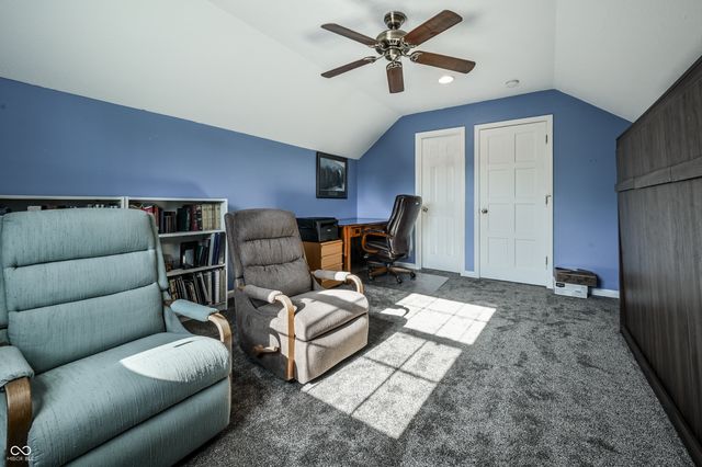1952 Central Park Boulevard W, Greenwood, IN 46143