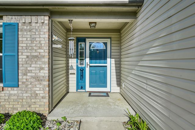 1952 Central Park Boulevard W, Greenwood, IN 46143