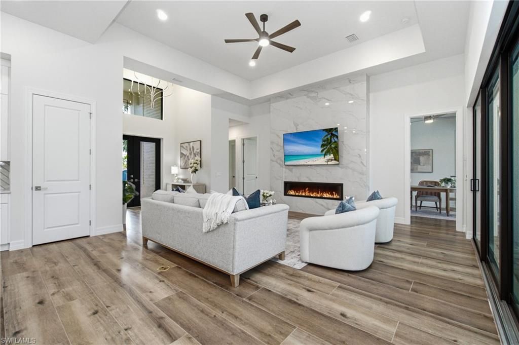 Image 8 of property listing at 5314 Bayshore AVE, Cape Coral, FL 33904