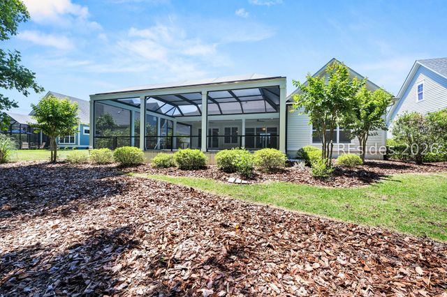 469 Flatwater Dr, Bluffton, SC 29910