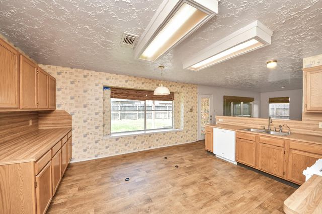 12318 Glenmeadow Drive, Stafford, TX 77477