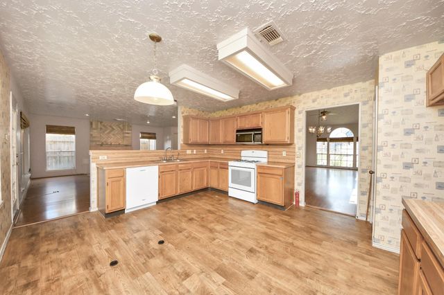 12318 Glenmeadow Drive, Stafford, TX 77477