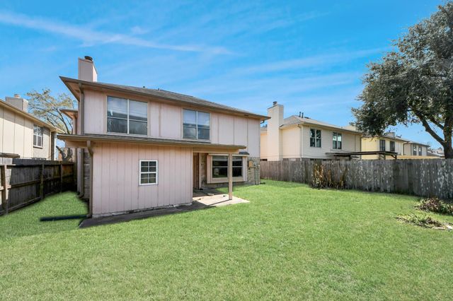 12318 Glenmeadow Drive, Stafford, TX 77477