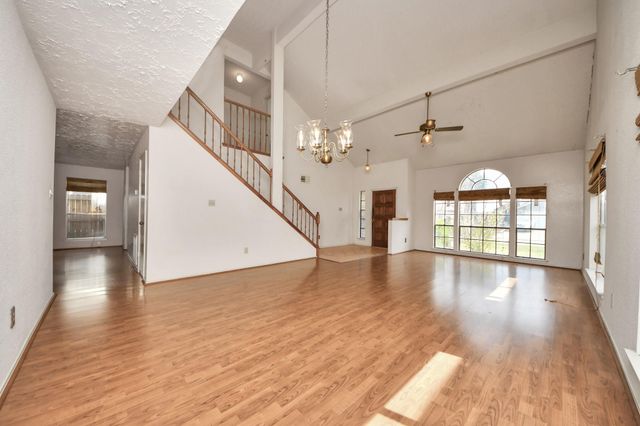 12318 Glenmeadow Drive, Stafford, TX 77477