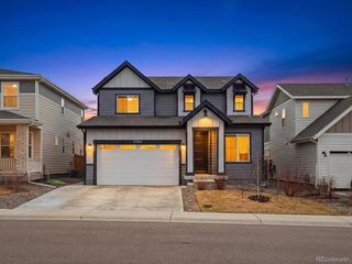 27934 E 7th Ave, Aurora, CO 80018