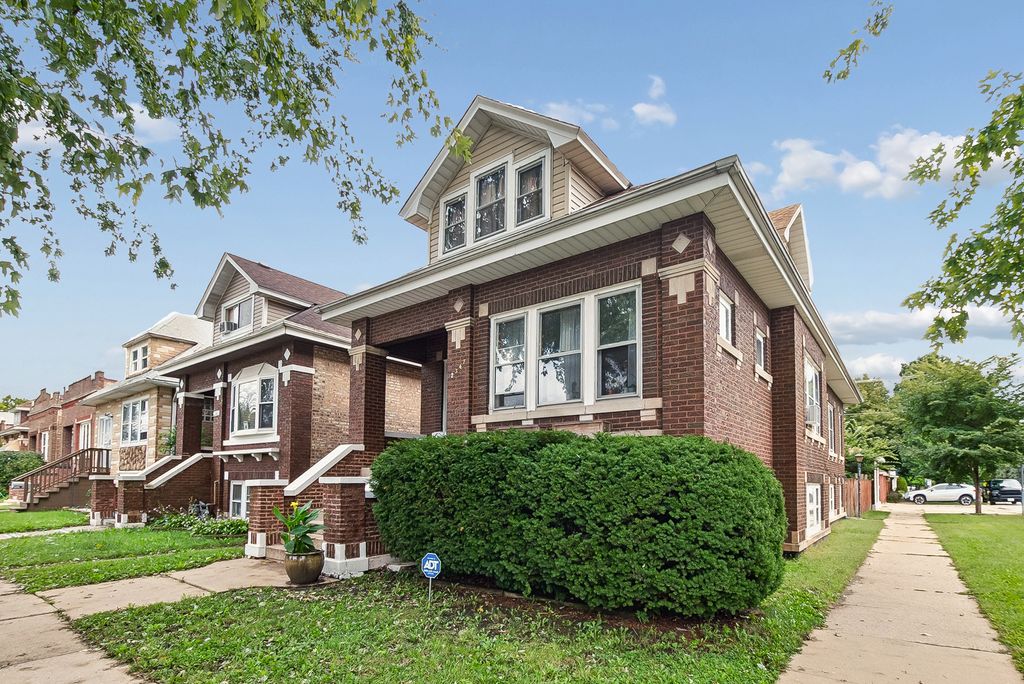 2347 Harvey Avenue, Berwyn, IL 60402 — photo 2