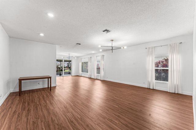 7612 Mansfield Hollow Road, Delray Beach, FL 33446