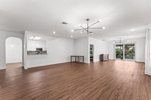 7612 Mansfield Hollow Road, Delray Beach, FL 33446