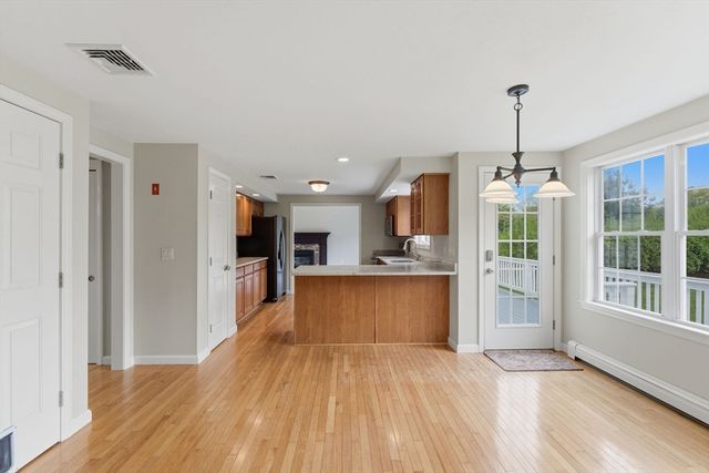 10 Wilson Drive, Uxbridge, MA 01569
