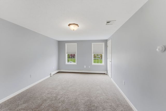 10 Wilson Drive, Uxbridge, MA 01569