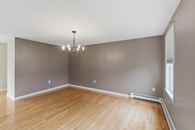 10 Wilson Drive, Uxbridge, MA 01569