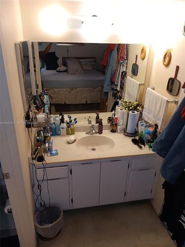 6301 N University Dr 202, Tamarac, FL 33321