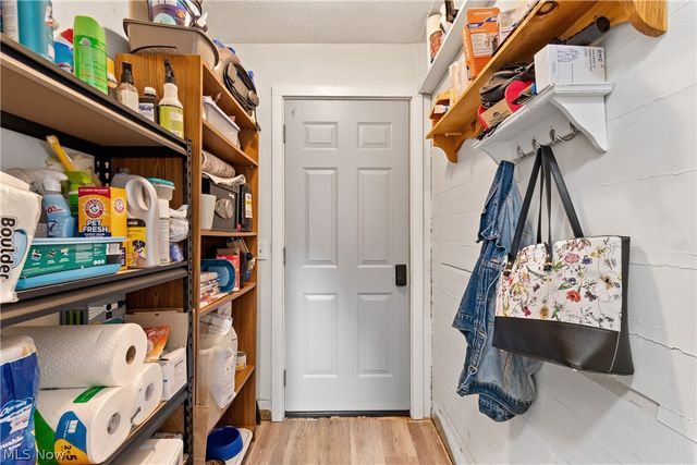 38 Walnut Court, Mogadore, OH 44260