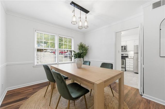 73 Montre Square NW, Atlanta, GA 30327