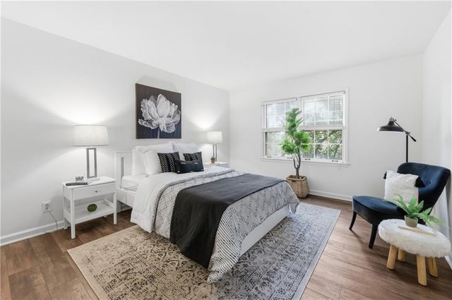 73 Montre Square NW, Atlanta, GA 30327