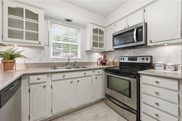 73 Montre Square NW, Atlanta, GA 30327