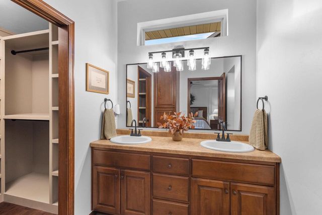 2927 GARDENIA DRIVE, Appleton, WI 54913