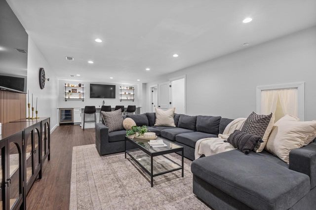 2927 GARDENIA DRIVE, Appleton, WI 54913