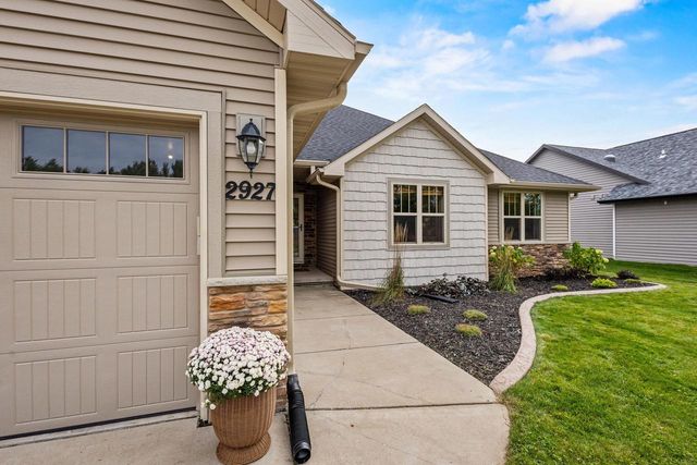 2927 GARDENIA DRIVE, Appleton, WI 54913