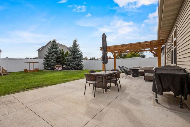 2927 GARDENIA DRIVE, Appleton, WI 54913