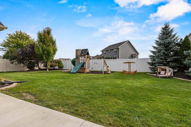 2927 GARDENIA DRIVE, Appleton, WI 54913