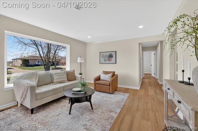 24676 Orchard Street, Taylor, MI 48180