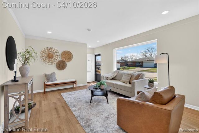 24676 Orchard Street, Taylor, MI 48180